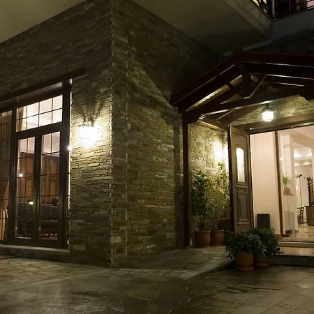 Dellas Boutique Hotel-3